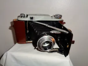 1950s Kodak 620 Model B31 Medium Format Roll Film Camera