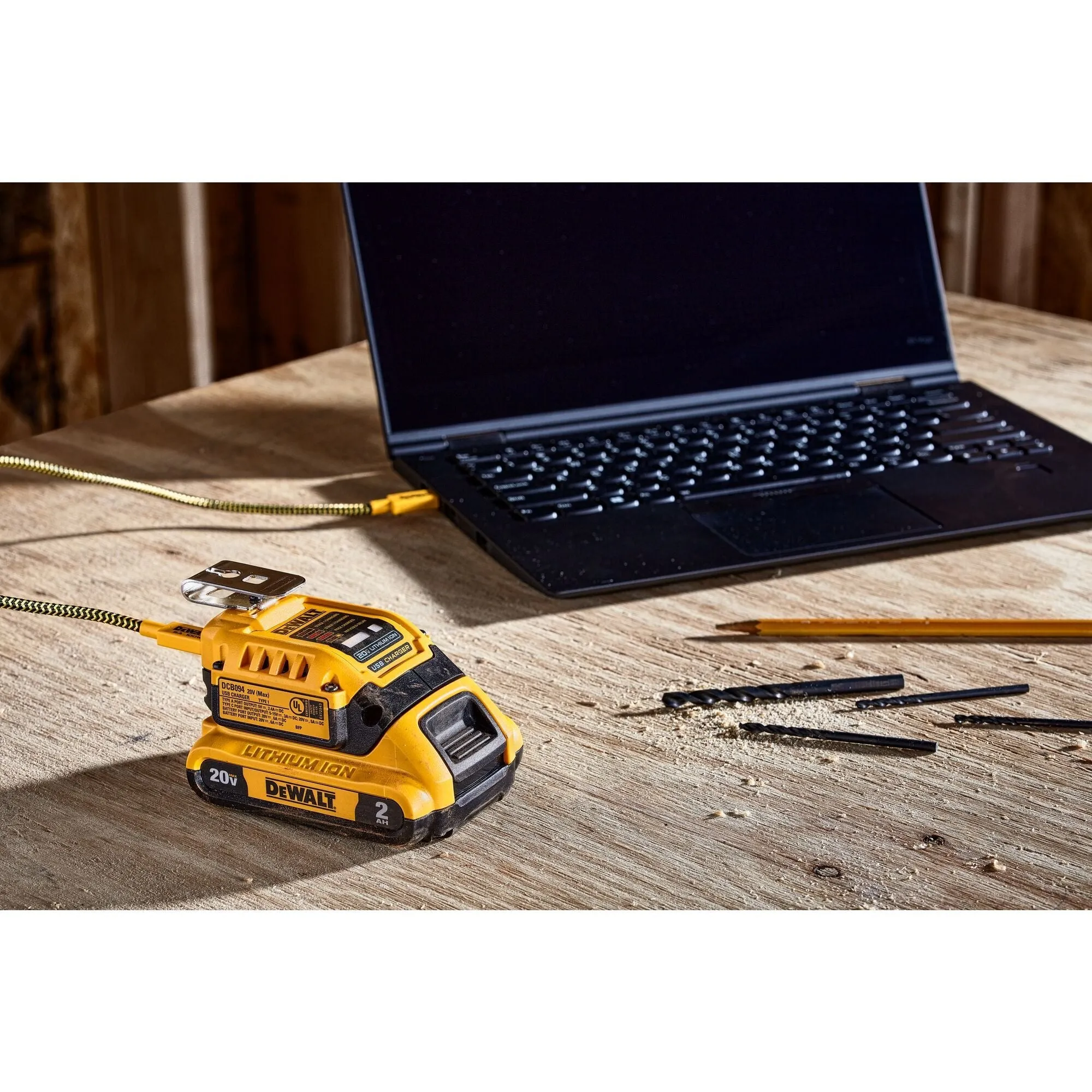 Dewalt DCB094K USB Charging Kit