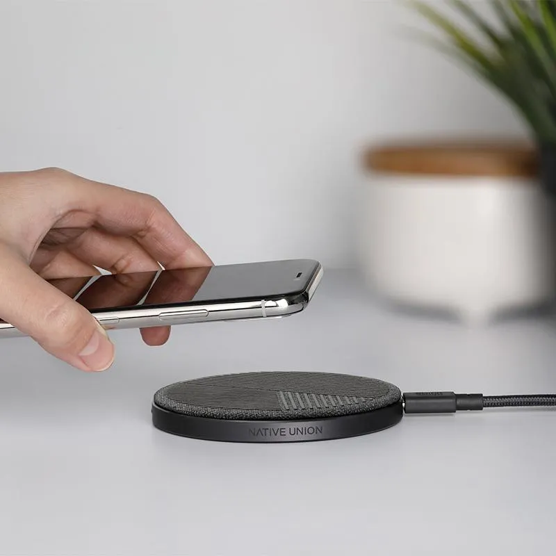 Drop Wireless Charger - Responsible Packaging