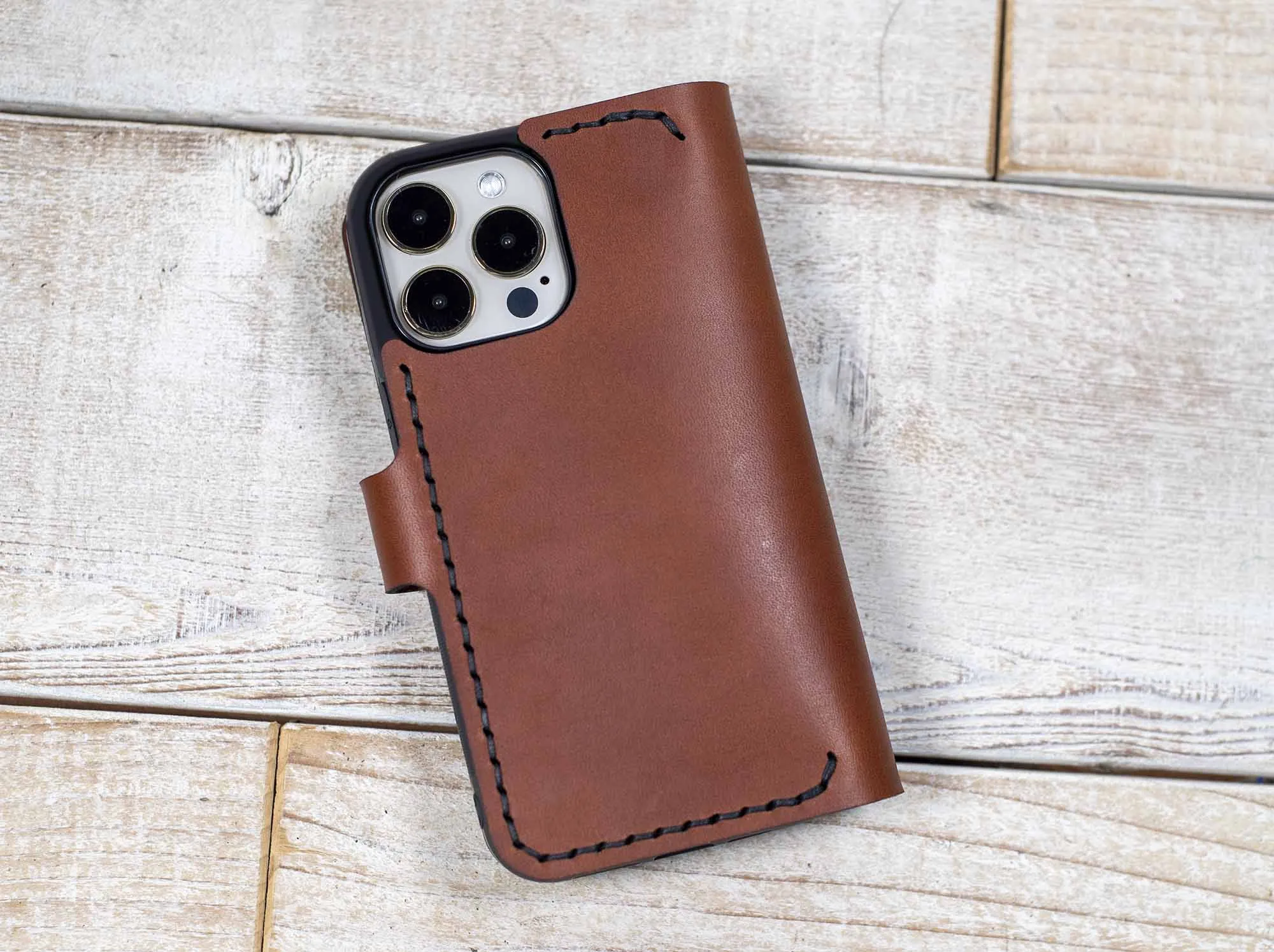 iPhone 15 Pro Custom Wallet Case